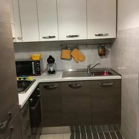 Il Porto 2 公寓 法诺