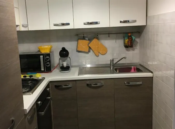 Il Porto 2 公寓 法诺